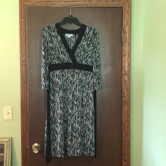 Merona knee length dress - Picture 2 of 3